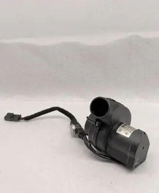 BMW 5 E60 E61 Engine control unit/module fan 6932274 0130002846