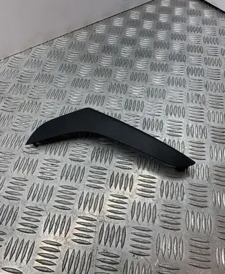 Volkswagen PASSAT B6 Rear door handle trim 3C4867372A