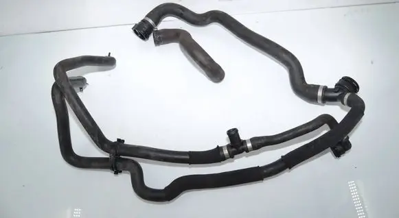 BMW 2 F46 Engine coolant pipe/hose 7617364 7617363 9250566