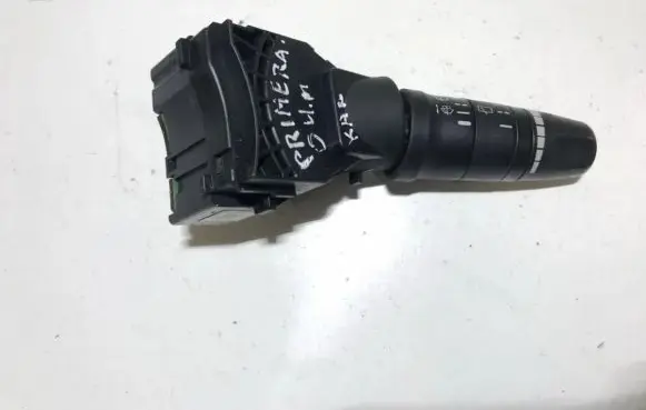 Nissan Primera Wiper control stalk 25260 av610