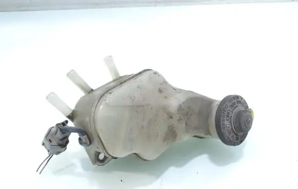 Toyota Avensis Verso Brake fluid reservoir 13231140260