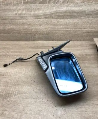 BMW 5 E34 Front door electric wing mirror 006193 006194