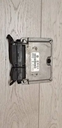 Volkswagen PASSAT B5.5 Engine control unit/module 038906018as