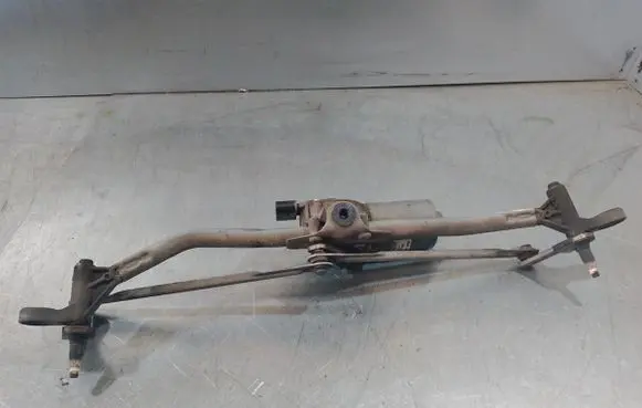 Skoda Fabia Mk2 (5J) Front wiper linkage 