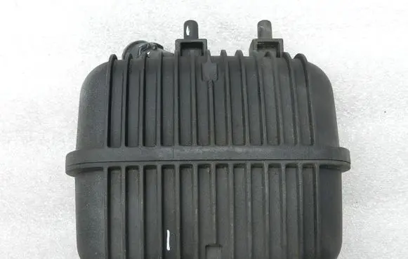 Audi A4 S4 B6 8E 8H Vacuum air tank 8E0129955