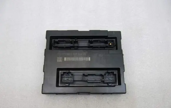 Audi A4 S4 B8 8K Comfort/convenience module 8K0907064CC