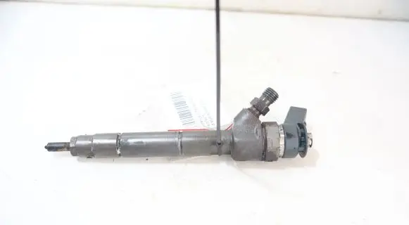 Mercedes-Benz B W245 Fuel injector 0445110167