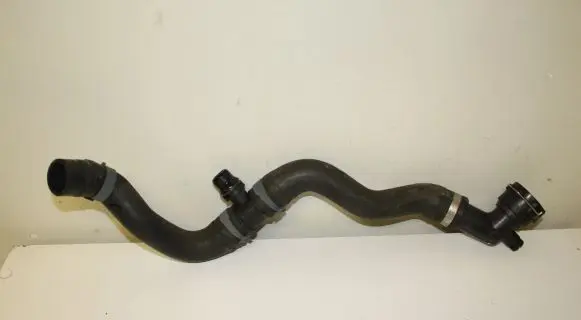 Audi A4 S4 B9 Engine coolant pipe/hose 8W0121140 8W0122293H