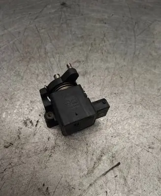 Mercedes-Benz E W210 Accelerator throttle pedal A0125423317
