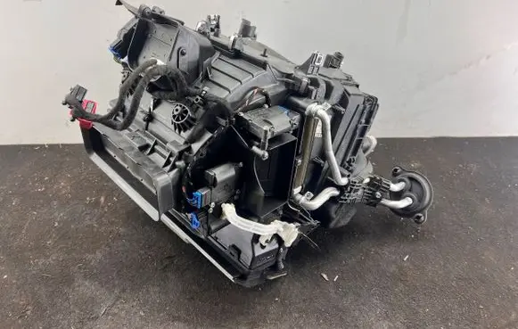 Audi A6 S6 C6 4F Interior heater climate box assembly 4F0820356E
