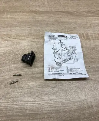 BMW 5 E39 Plug wire 827578