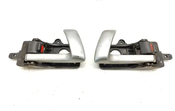 Hyundai Santa Fe Front door interior handle 82613CM000 82623CM000