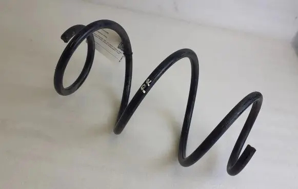 Nissan Qashqai J12 Front coil spring