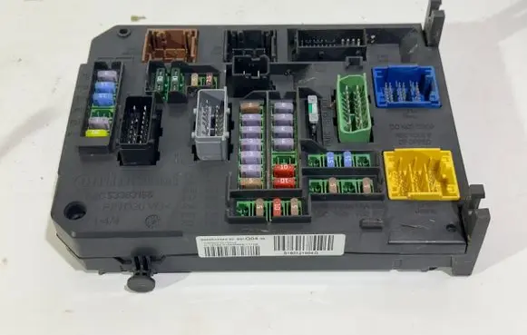 Peugeot 508 Comfort/convenience module 9665547580