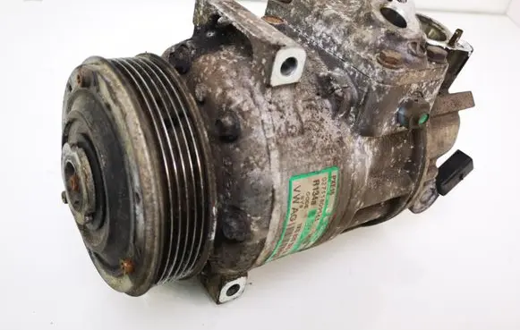 Volkswagen PASSAT B6 Air conditioning (A/C) compressor (pump) 1K0820803Q