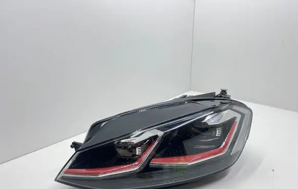 Volkswagen Golf VII Headlight/headlamp 5G1941081A 1ZX01306645