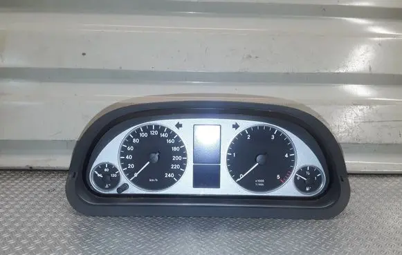 Mercedes-Benz B W245 Speedometer (instrument cluster) 0263643395 A1694402311
