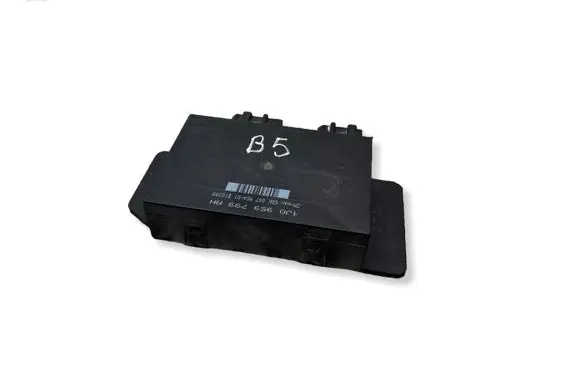 Volkswagen PASSAT B5 Comfort/convenience module 1J0959799AH 5DK00795451