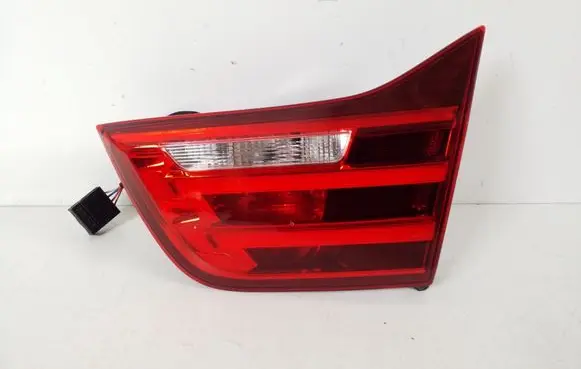 BMW 4 F32 F33 Tailgate rear/tail lights 7296102