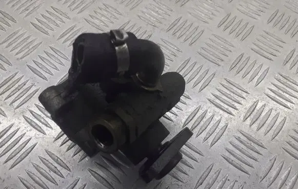 Volkswagen PASSAT B5.5 Power steering pump 3D0145177Q