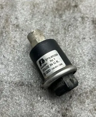 Volkswagen Sharan Air conditioning (A/C) pressure sensor 1H0959139B