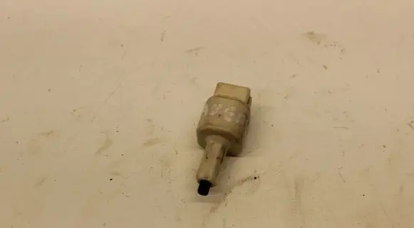 Toyota Avensis T250 Brake pedal sensor switch 2701 2701L60