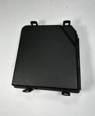 Renault Kadjar Fuse box cover 