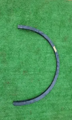 Tesla Model Y Fender end trim 1683863-00-A