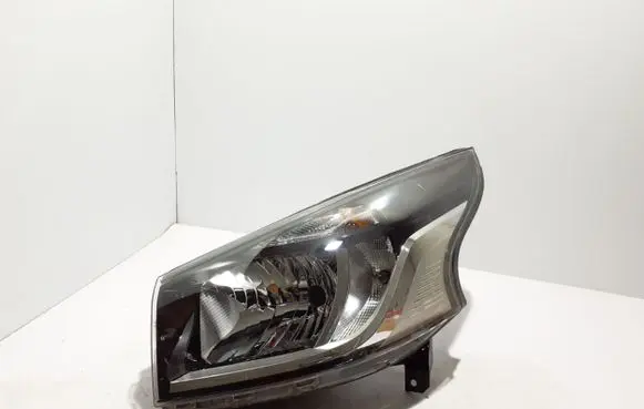 Renault Trafic III (X82) Headlight/headlamp 260605173R