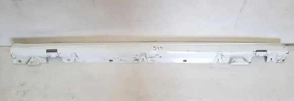 Mercedes-Benz C AMG W205 Sill A2056902540