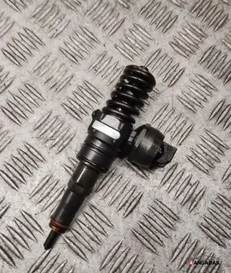 Volkswagen Sharan Fuel injector 038130073ak
