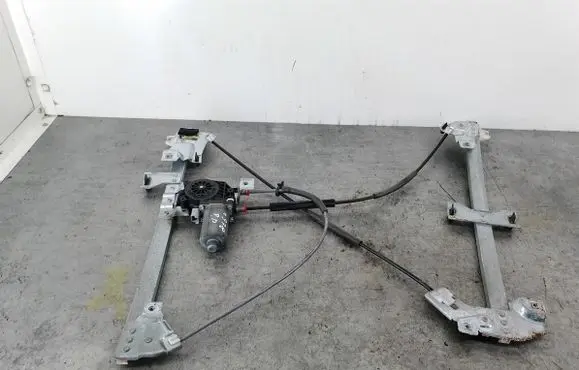 Citroen Berlingo Front door window regulator with motor 
