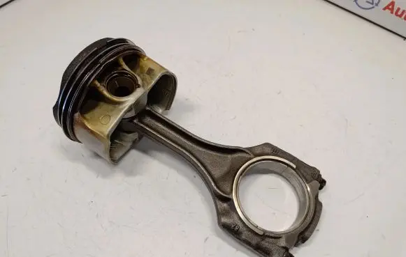 BMW X5 F15 Piston with connecting rod 11258653978 11257647339