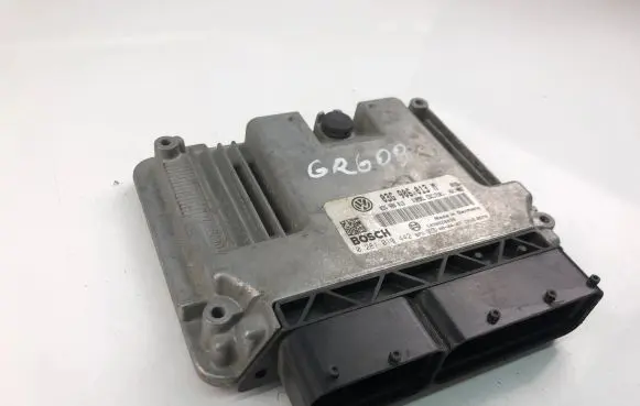 Skoda Fabia Mk2 (5J) Engine control unit/module ECU 03G906013M 0281013442
