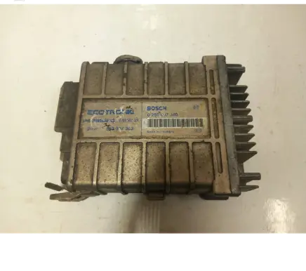 Volkswagen Golf II Engine control unit/module 893907383 0285007040