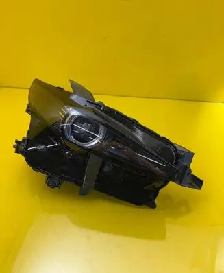 Mazda CX-30 Headlight/headlamp DFR7-67890