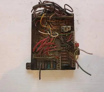 Mercedes-Benz 100 W631 Fuse box set 6315401373