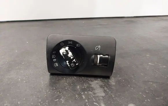 Audi A6 S6 C5 4B Light switch 114757