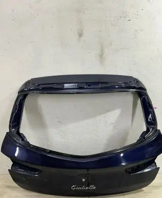 Alfa Romeo Giulietta Truck tailgate 