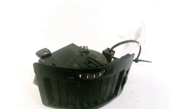 Skoda Octavia Mk2 (1Z) Dash center air vent grill 1Z0819702