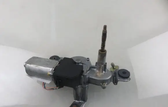 Toyota Corolla E120 E130 Rear window wiper motor 1592006212 8513002020