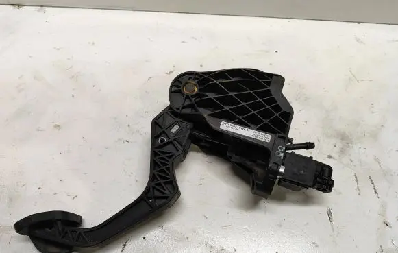 Clutch pedal