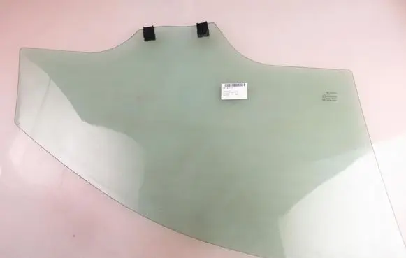 Peugeot 301 Front door window glass four-door 