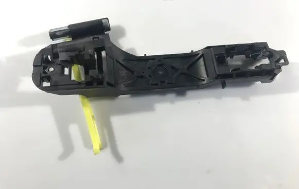 Rear door exterior handle/bracket