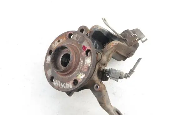 Volkswagen Touran I Front wheel hub spindle knuckle