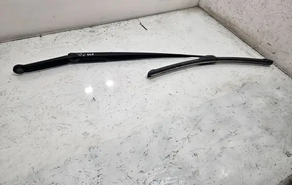 BMW 3 E46 Front wiper blade arm 7007128