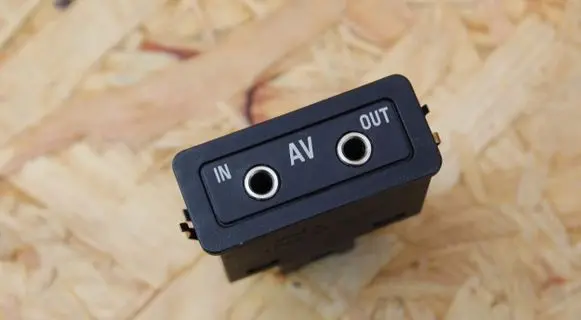 BMW X5 E53 AUX in-socket connector 8368346