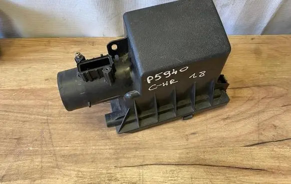 Toyota C-HR I Air filter box 177050T170