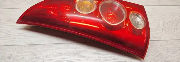 Mazda Premacy Rear/tail lights 22061961