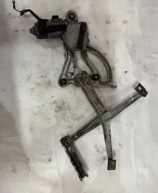 Mercedes-Benz E W124 Front door window regulator with motor 1247200446